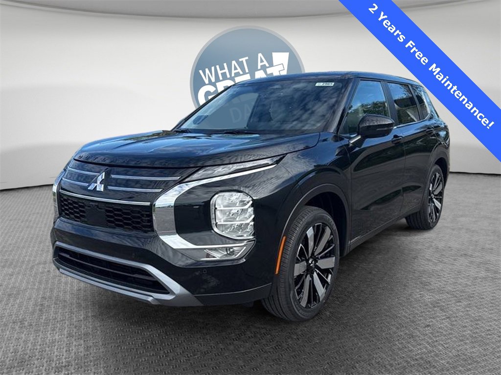 New 2025 Mitsubishi Outlander SE image 8