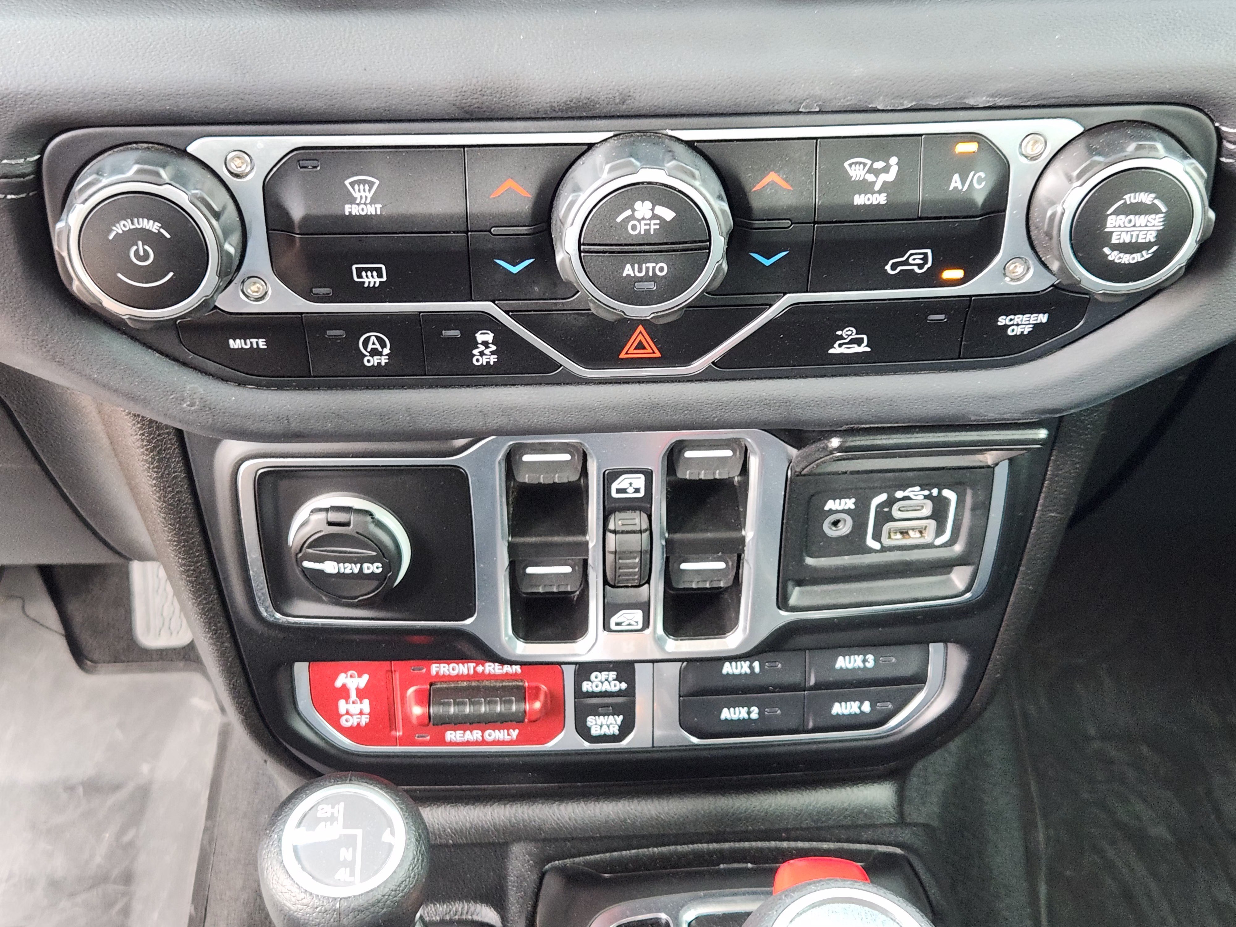 Used 2025 Jeep Gladiator Rubicon AWD/4WD image 20