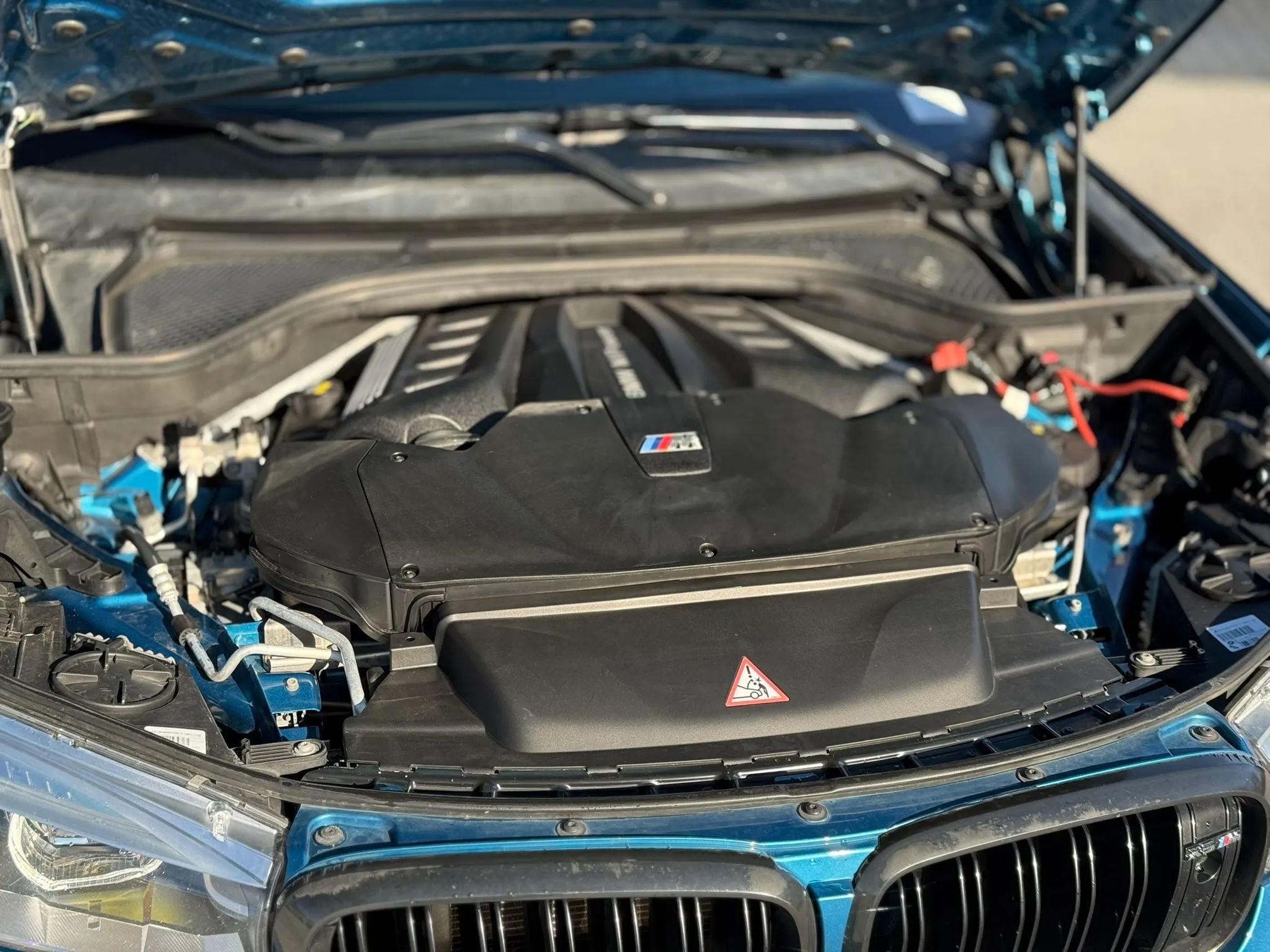 Used 2016 BMW X5 M image 11