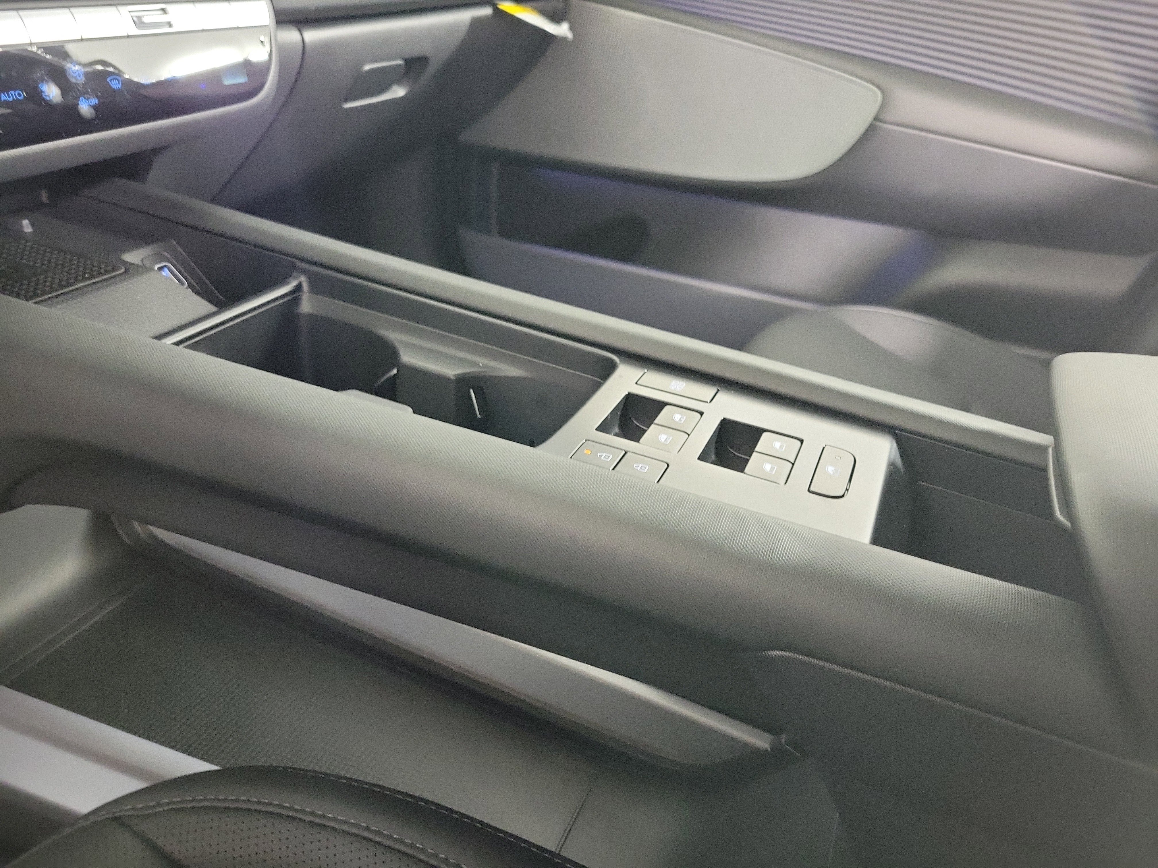 New 2025 Hyundai Ioniq 6 SEL image 18