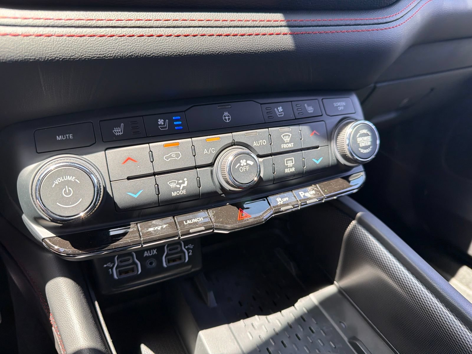 New 2026 Dodge Durango R/T w/ Blacktop Package AWD/4WD image 25