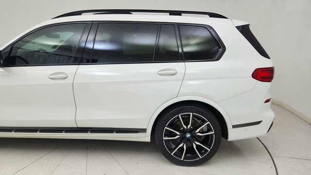 Used 2021 BMW X7 xDrive40i w/ M Sport Package image 10