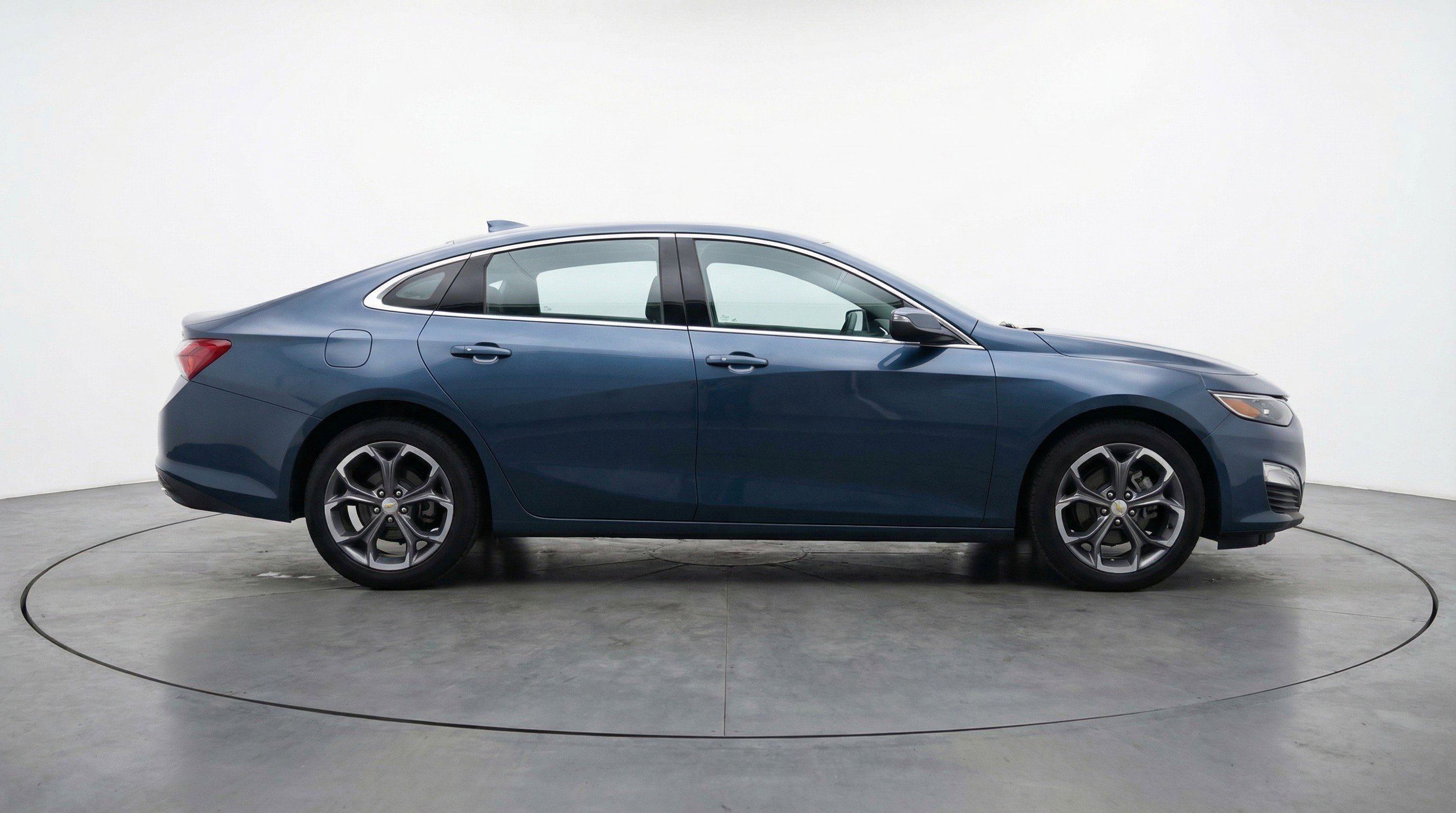 Used 2024 Chevrolet Malibu LT image 11