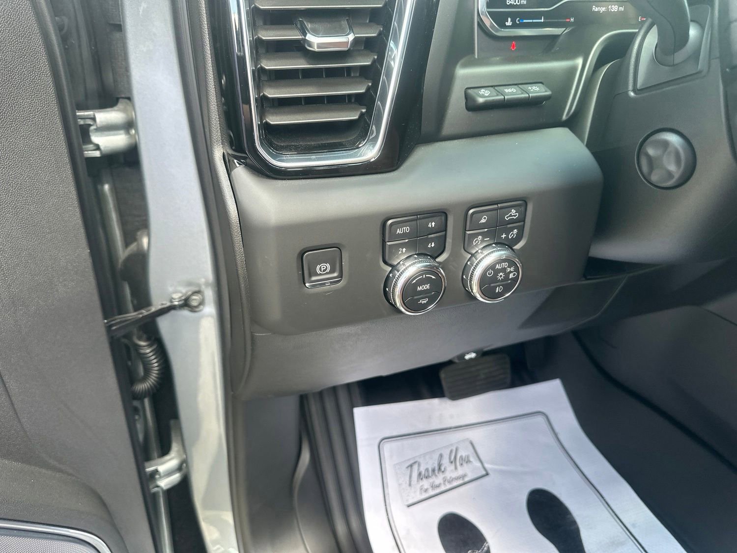Used 2025 GMC Sierra 1500 Denali Ultimate AWD/4WD image 31