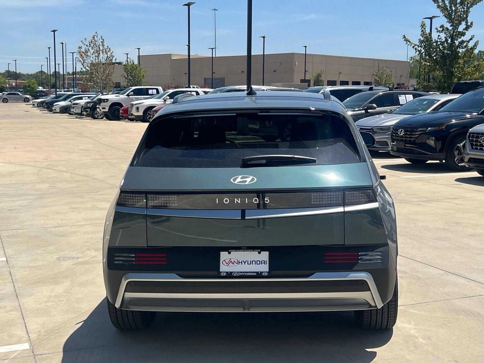 New 2027 Hyundai Ioniq 5 SEL RWD image 10