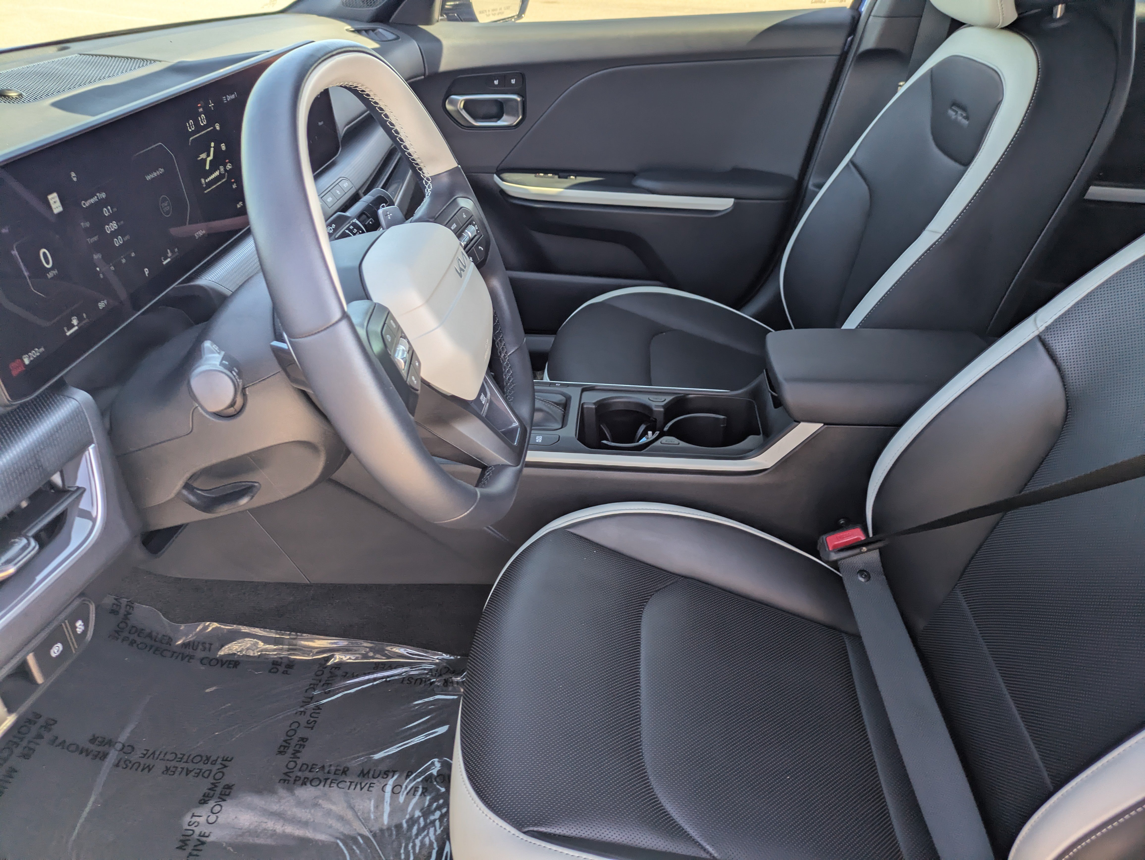 Certified 2025 Kia K4 GT-Line w/ GT-Line Premium Package FWD image 24