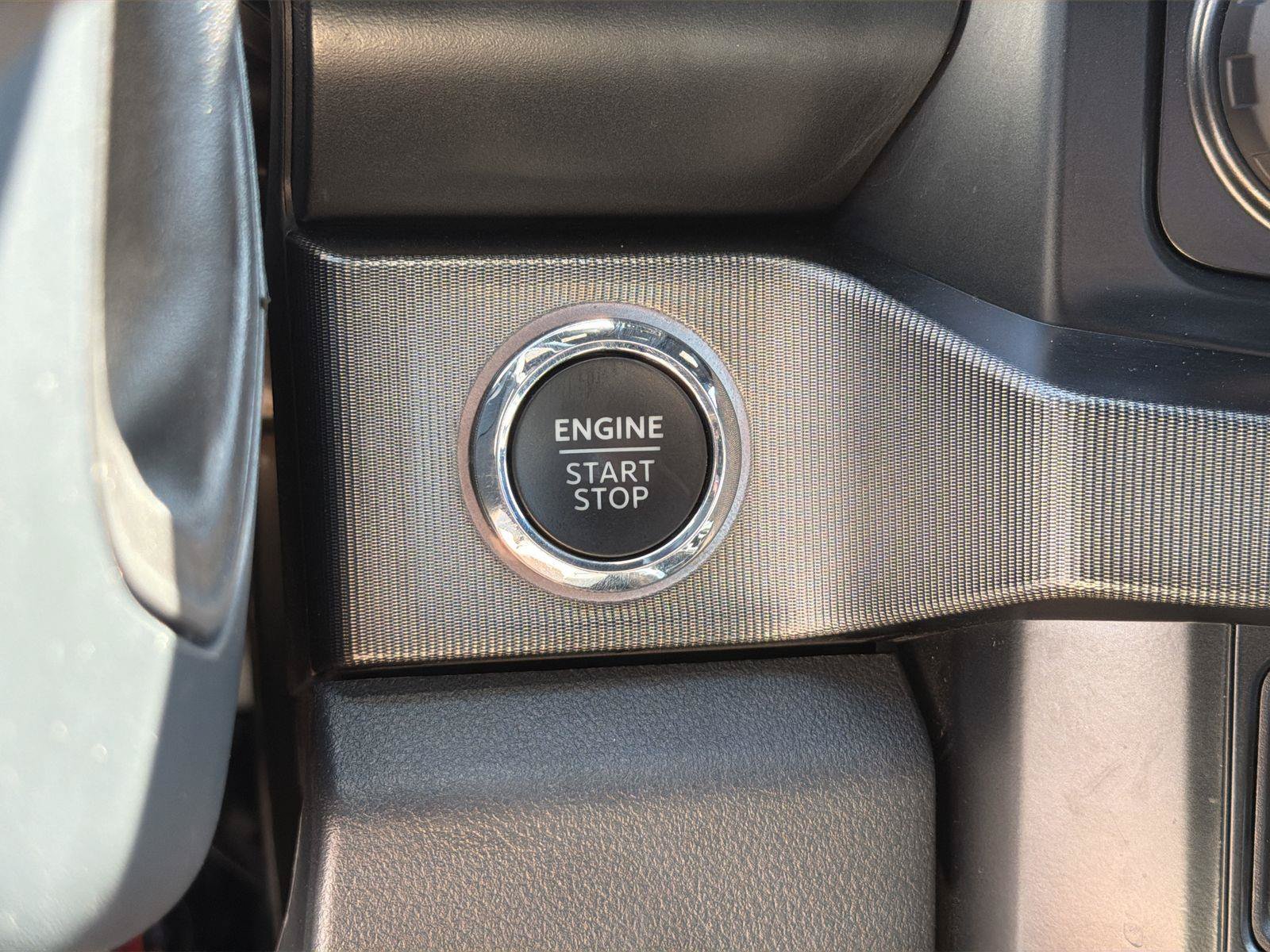 Used 2023 Ford F350 Platinum AWD/4WD image 16