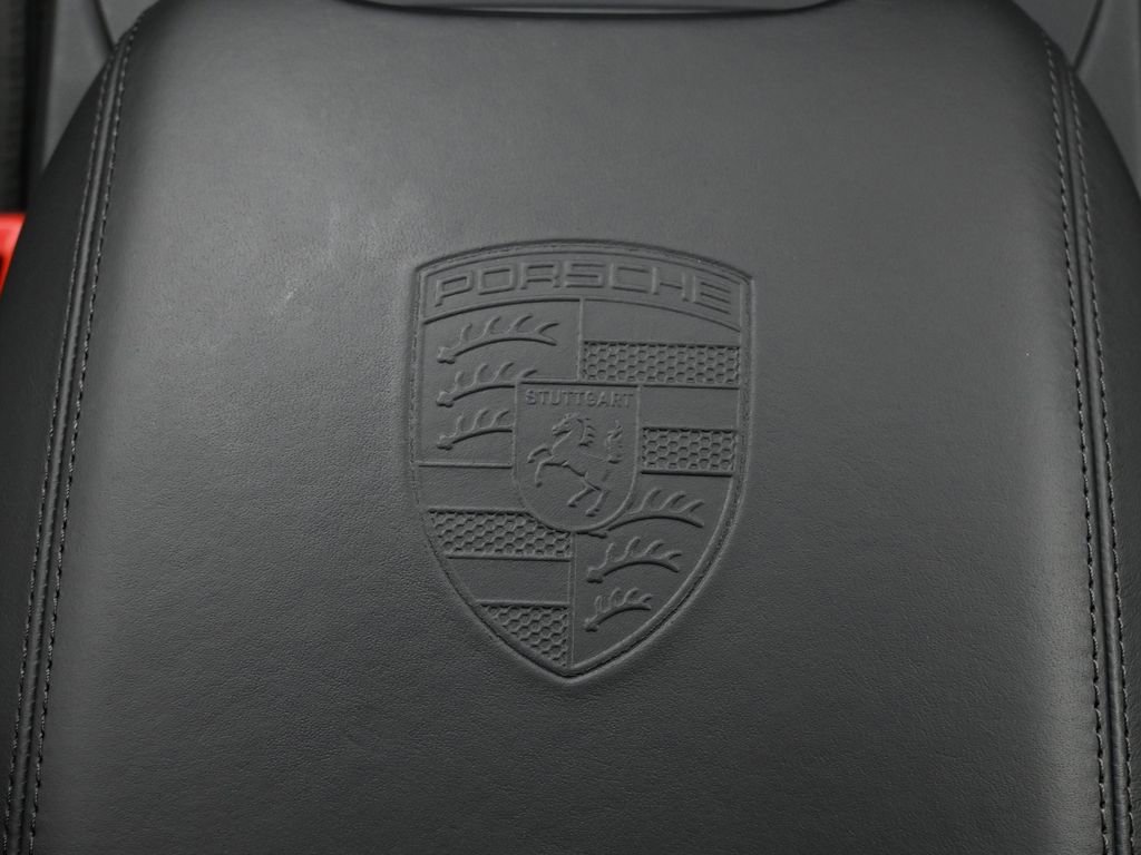 Certified 2025 Porsche Cayenne GTS image 33