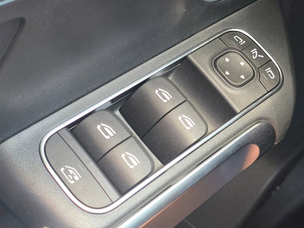 New 2026 Mercedes-Benz GLB 250 4MATIC image 27