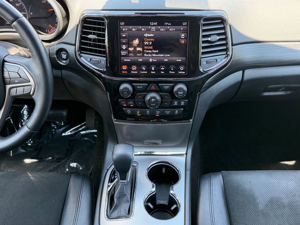 Used 2022 Jeep Grand Cherokee Laredo X RWD image 16