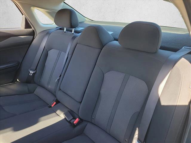 Used 2022 Kia K5 LXS image 10