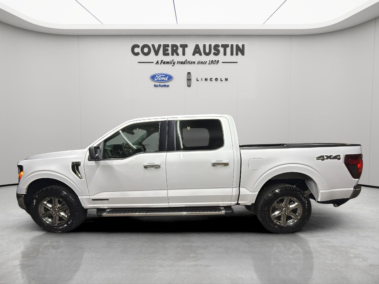 Used 2025 Ford F150 XLT w/ Equipment Group 301A Standard image 2