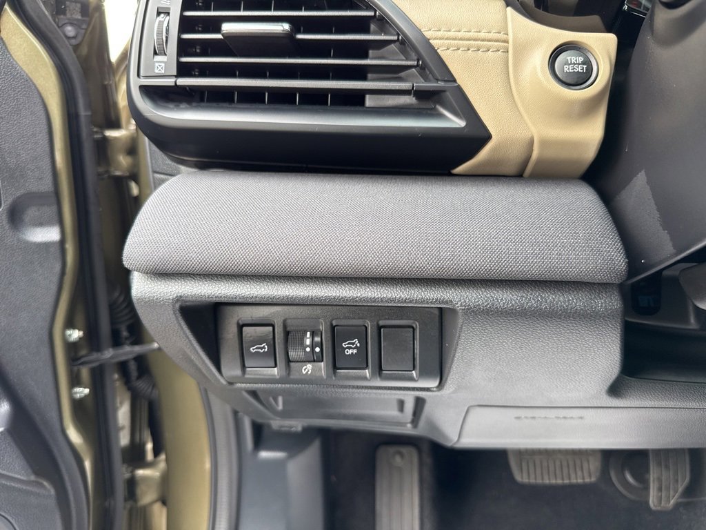 Certified 2025 Subaru Outback Premium image 14