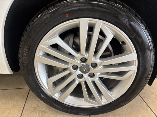 Used 2018 Audi Q5 2.0T Premium Plus w/ Premium Plus Package AWD/4WD image 23