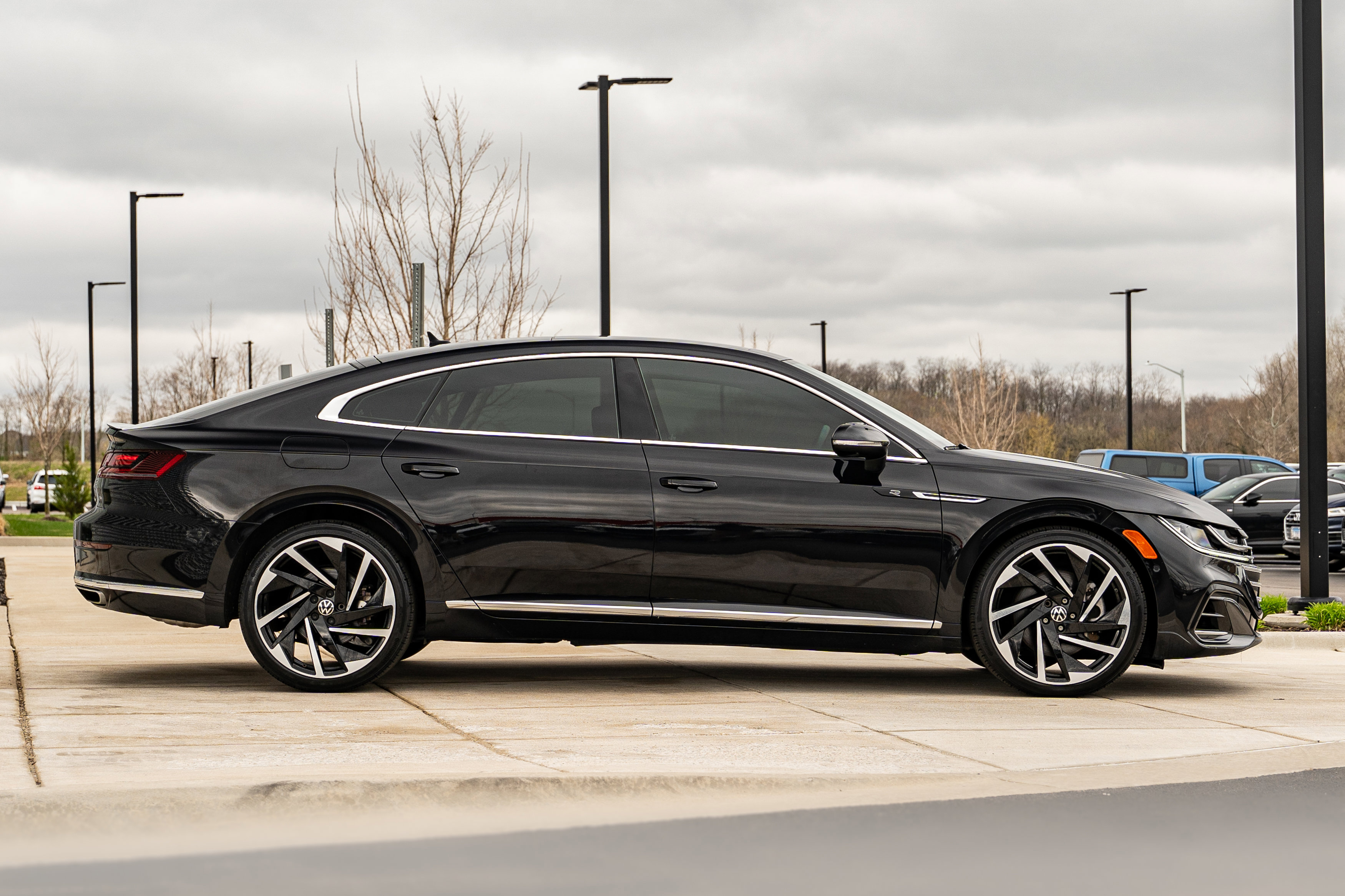 Used 2021 Volkswagen Arteon SEL Premium image 3
