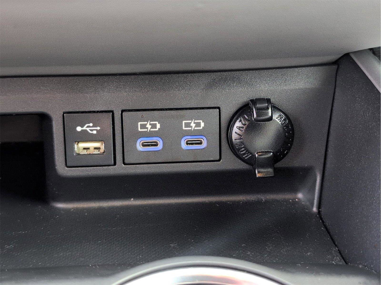 Used 2022 Toyota Highlander XLE image 20