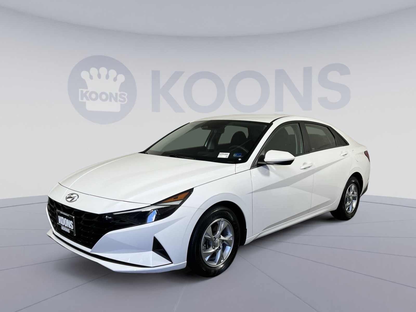 Used 2023 Hyundai Elantra SE FWD image 5