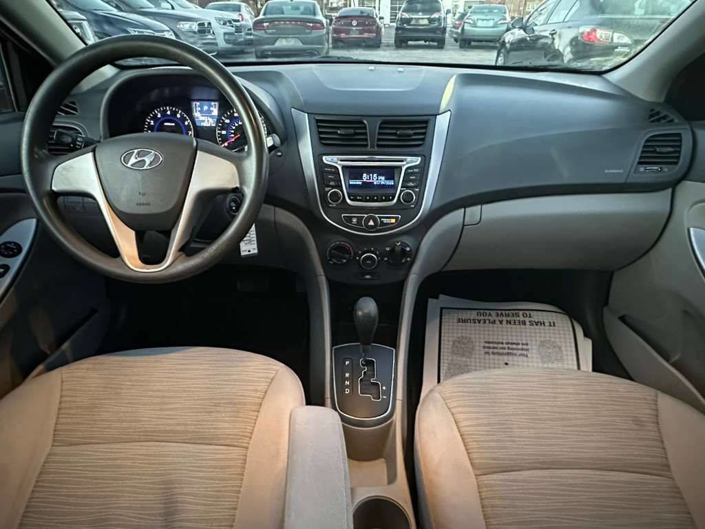 Used 2015 Hyundai Accent GLS image 14