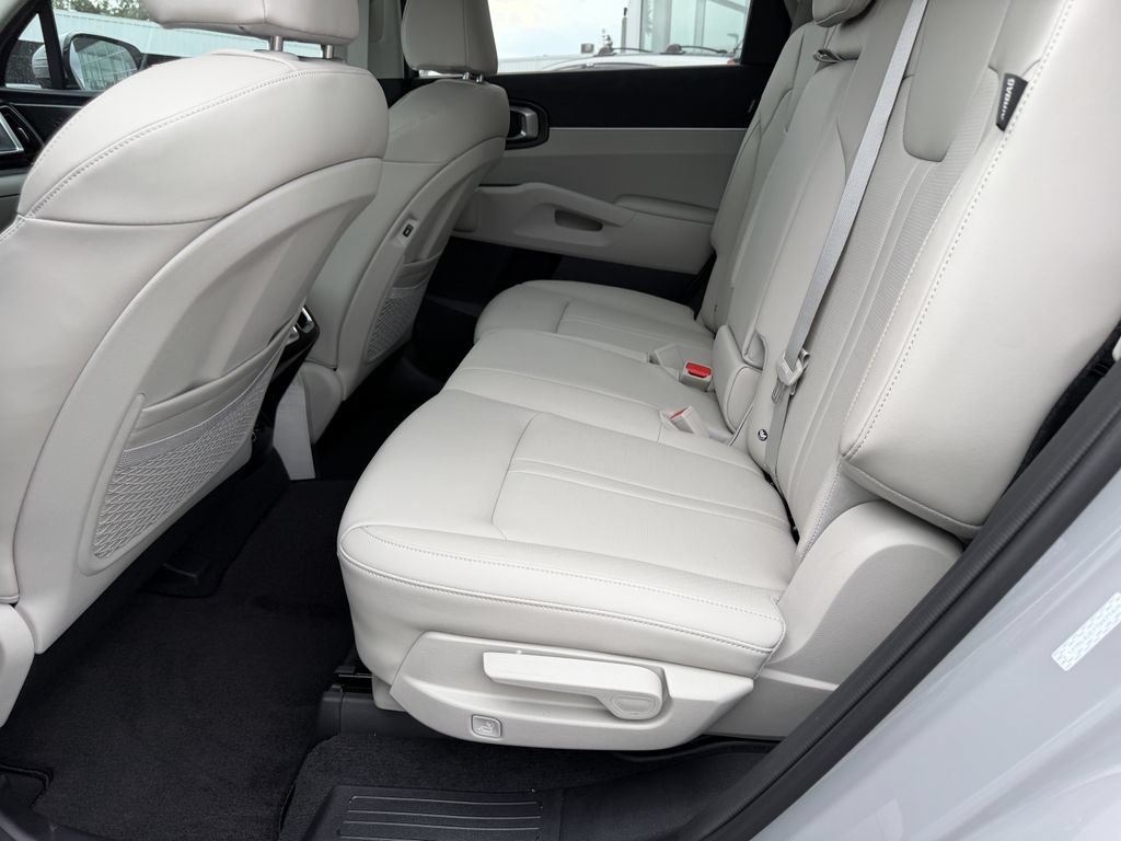 New 2026 Kia Sorento S FWD image 19