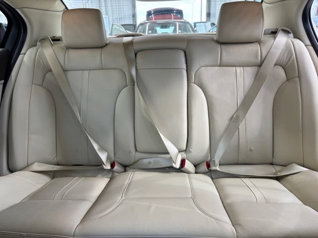 Used 2015 Lincoln MKS AWD w/ Equipment Group 101A image 25