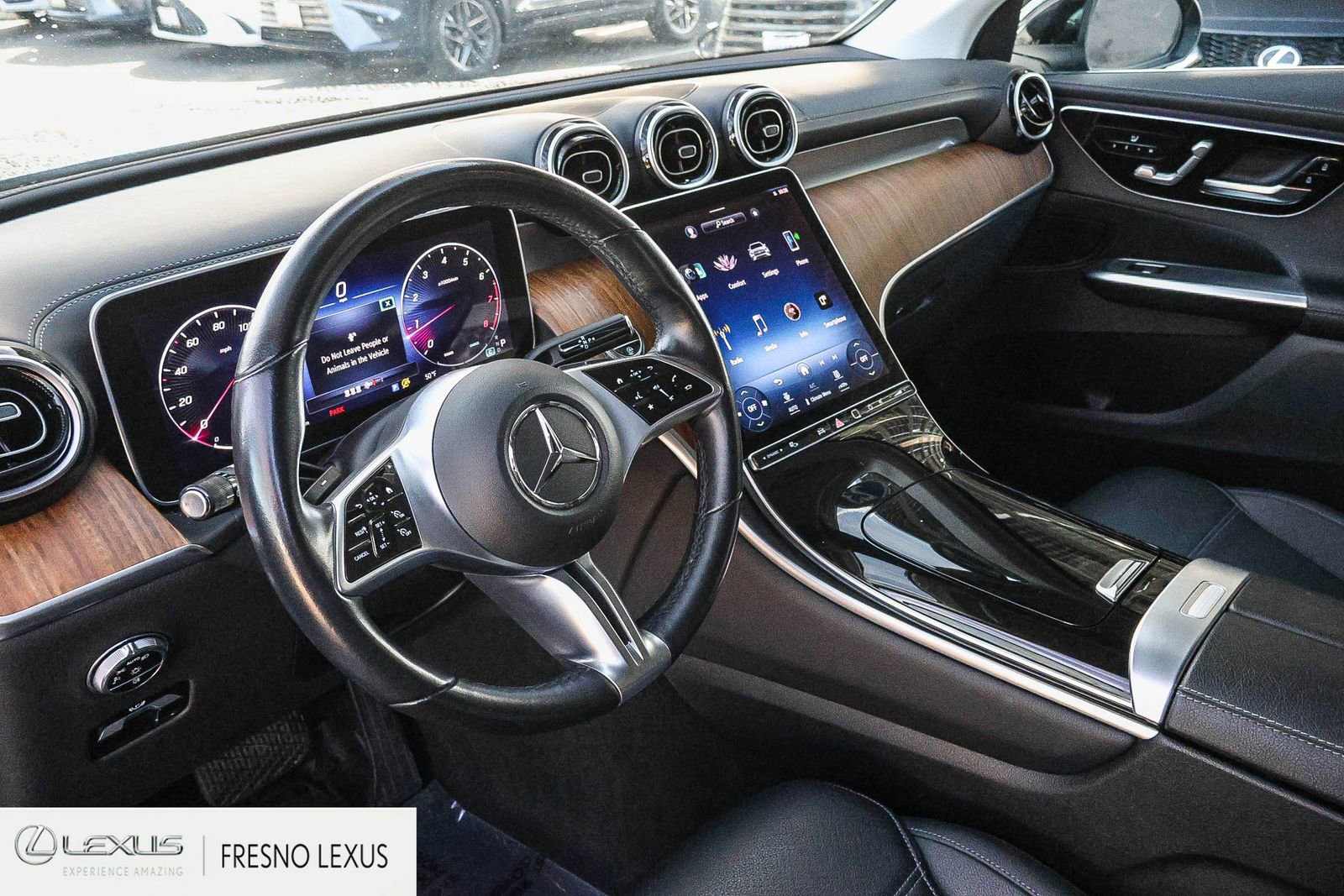 Used 2023 Mercedes-Benz GLC 300 image 19