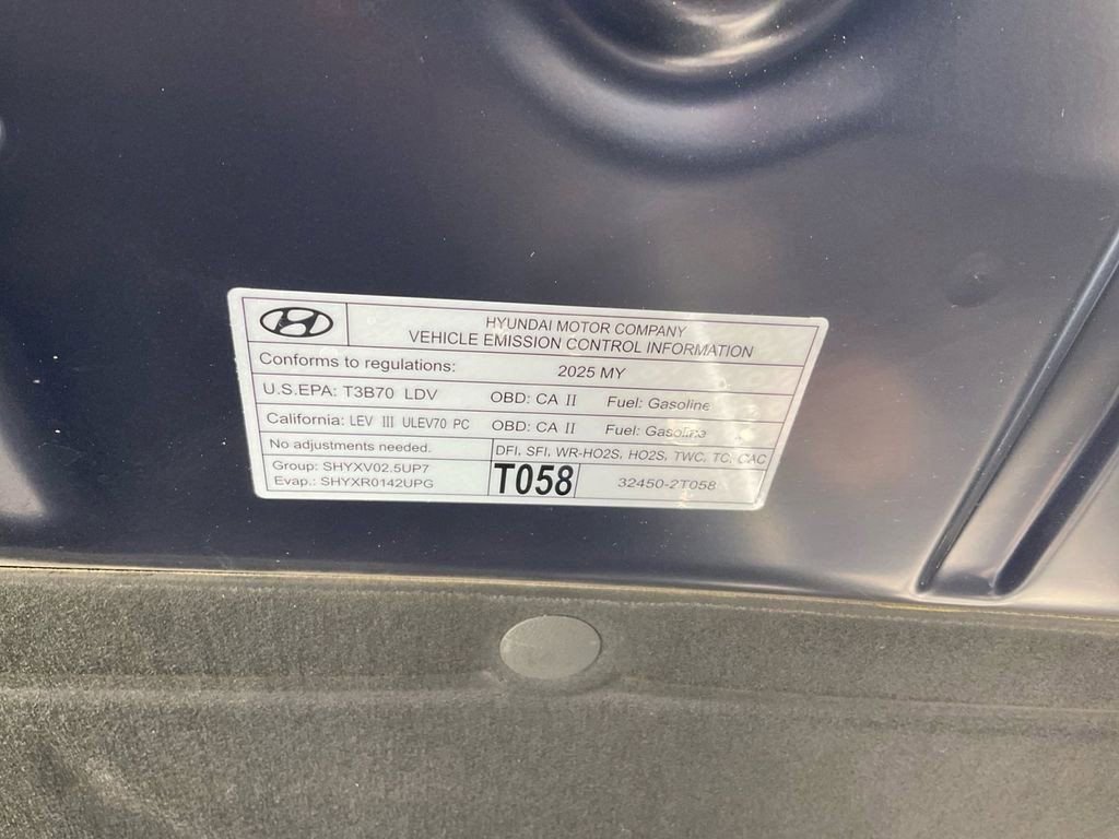 Used 2025 Genesis GV70 2.5T image 31