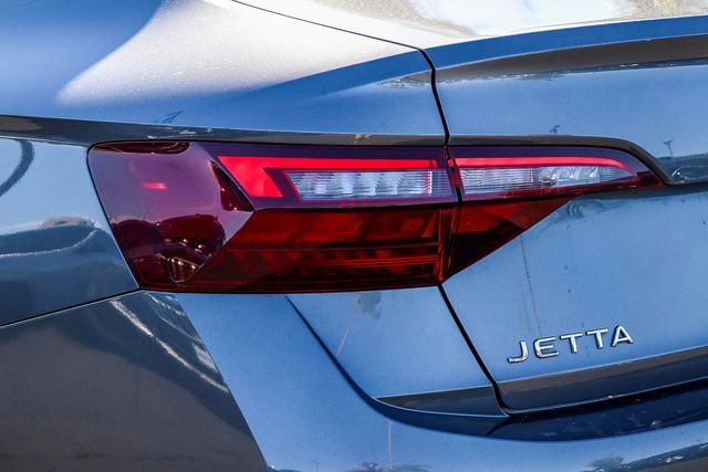Used 2024 Volkswagen Jetta SE image 11