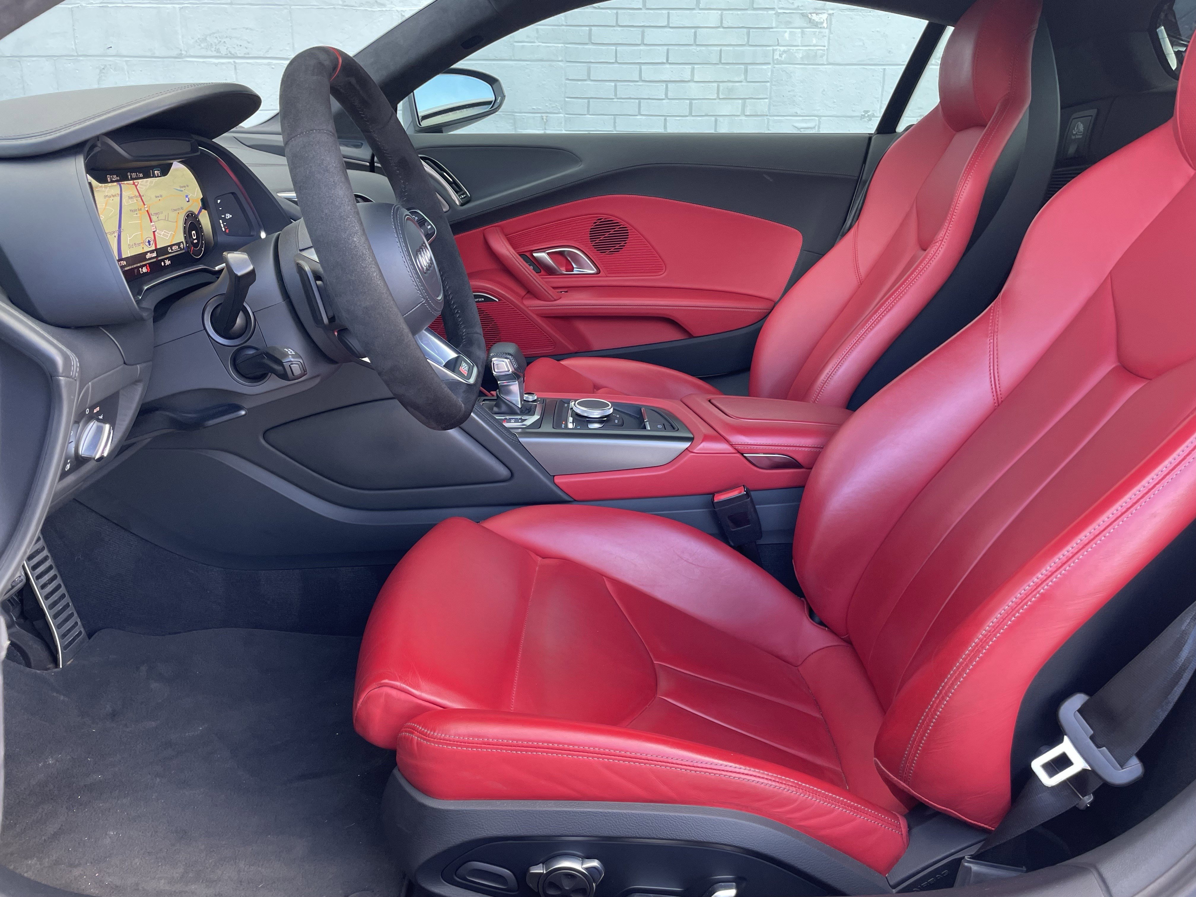 Used 2020 Audi R8 V10 image 14