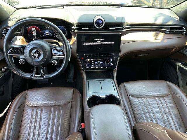 Used 2023 Maserati Grecale GT AWD/4WD image 16