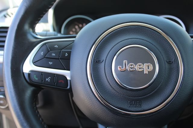 Used 2019 Jeep Compass Latitude w/ Popular Equipment Group FWD image 22