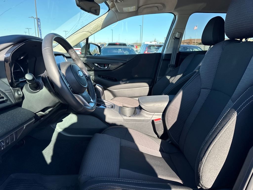 Used 2025 Subaru Outback Premium w/ Popular Package #1A image 13
