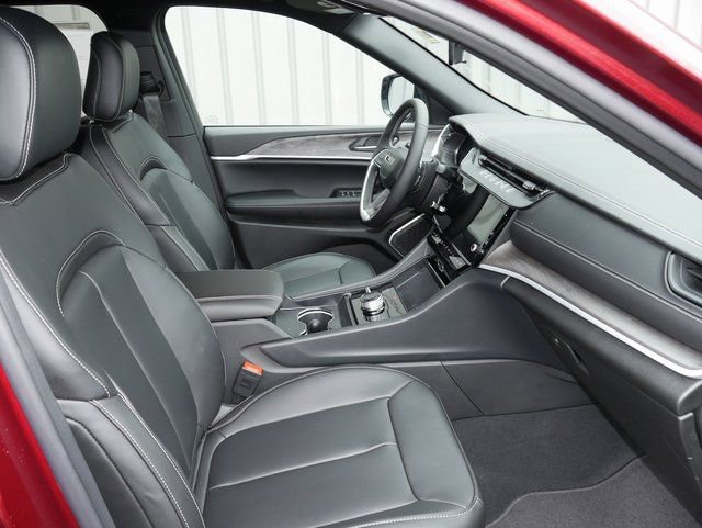 New 2026 Jeep Grand Cherokee Limited image 22