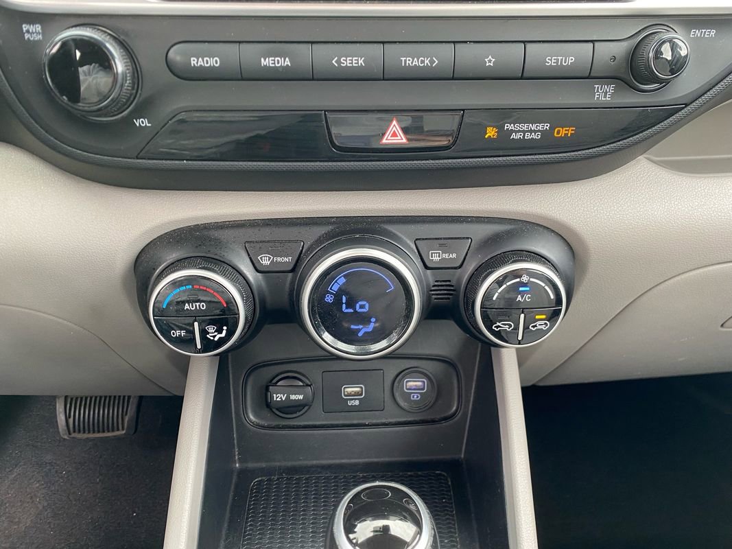 Used 2021 Hyundai Venue SEL FWD image 23