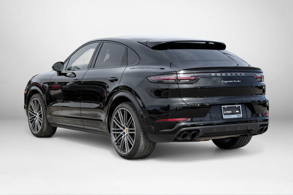 Used 2020 Porsche Cayenne Turbo image 8