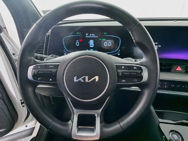Used 2023 Kia Sportage X-Line AWD/4WD image 11