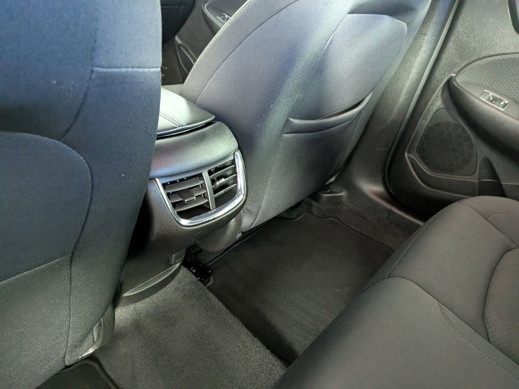 Used 2024 Chevrolet Malibu LT image 31