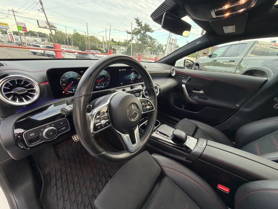 Used 2023 Mercedes-Benz CLA 250 4MATIC image 25