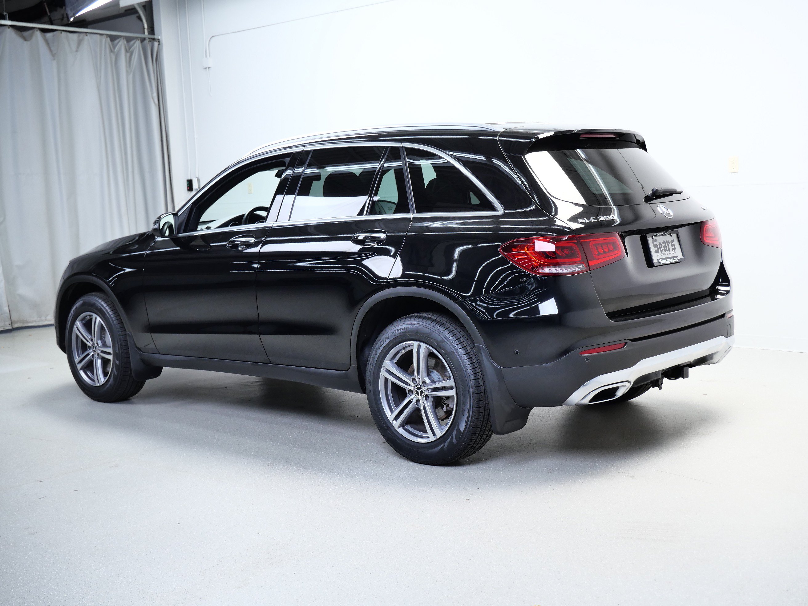 Used 2022 Mercedes-Benz GLC 300 4MATIC image 11