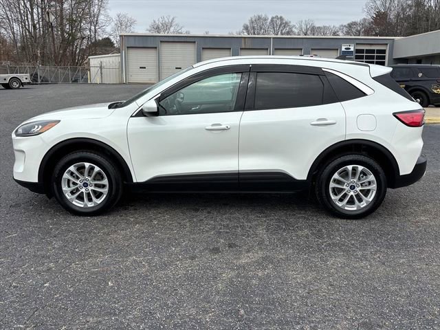 Used 2020 Ford Escape SE image 23