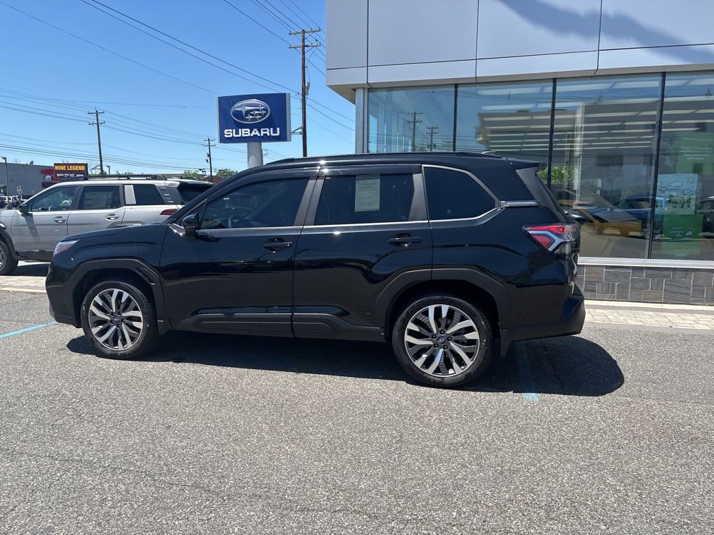 Used 2025 Subaru Forester Touring AWD/4WD image 9