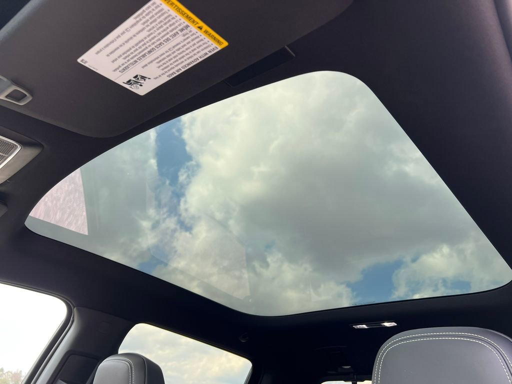 New 2025 GMC Sierra EV Denali image 6