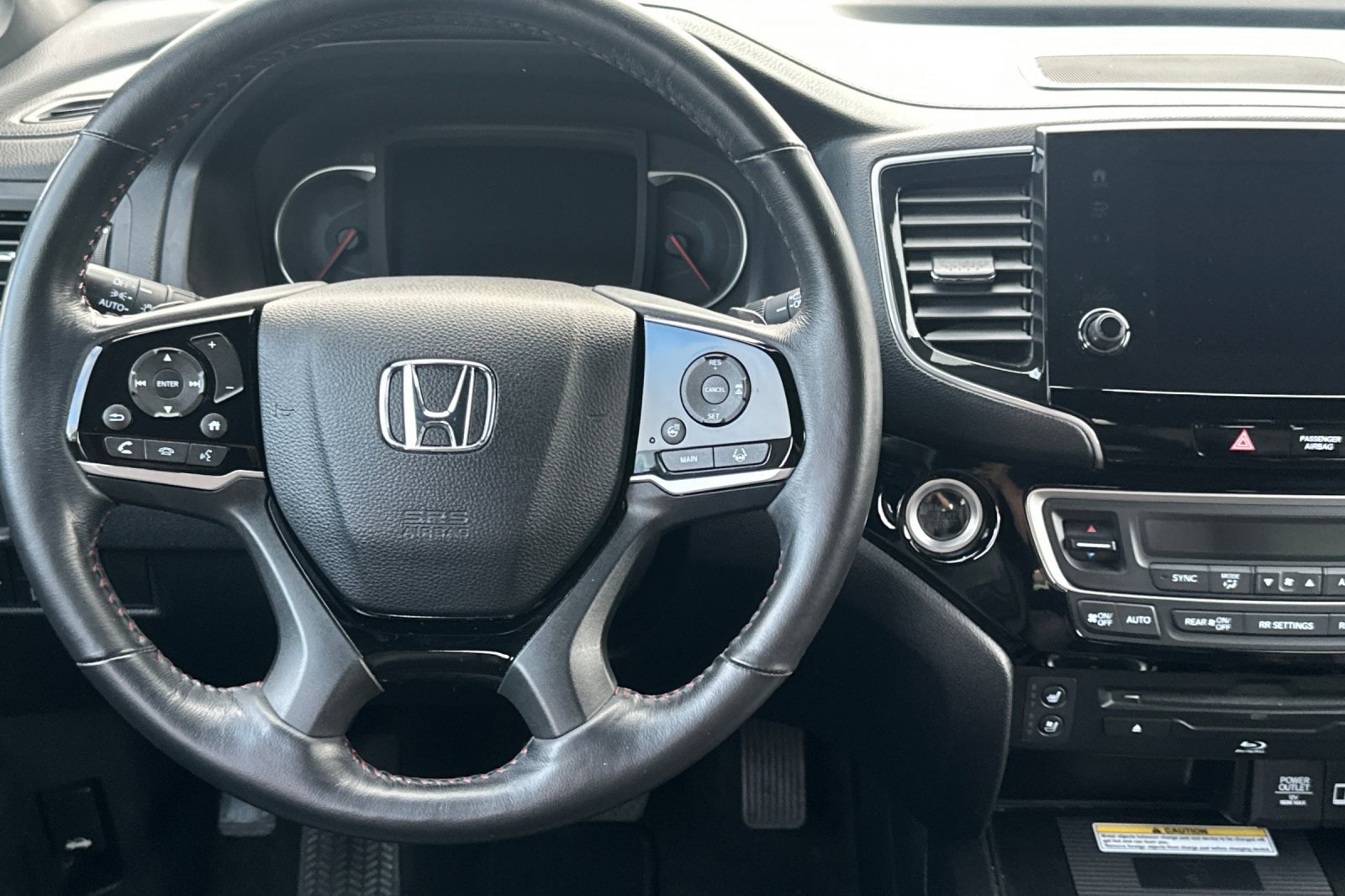 Used 2020 Honda Pilot Black Edition image 16