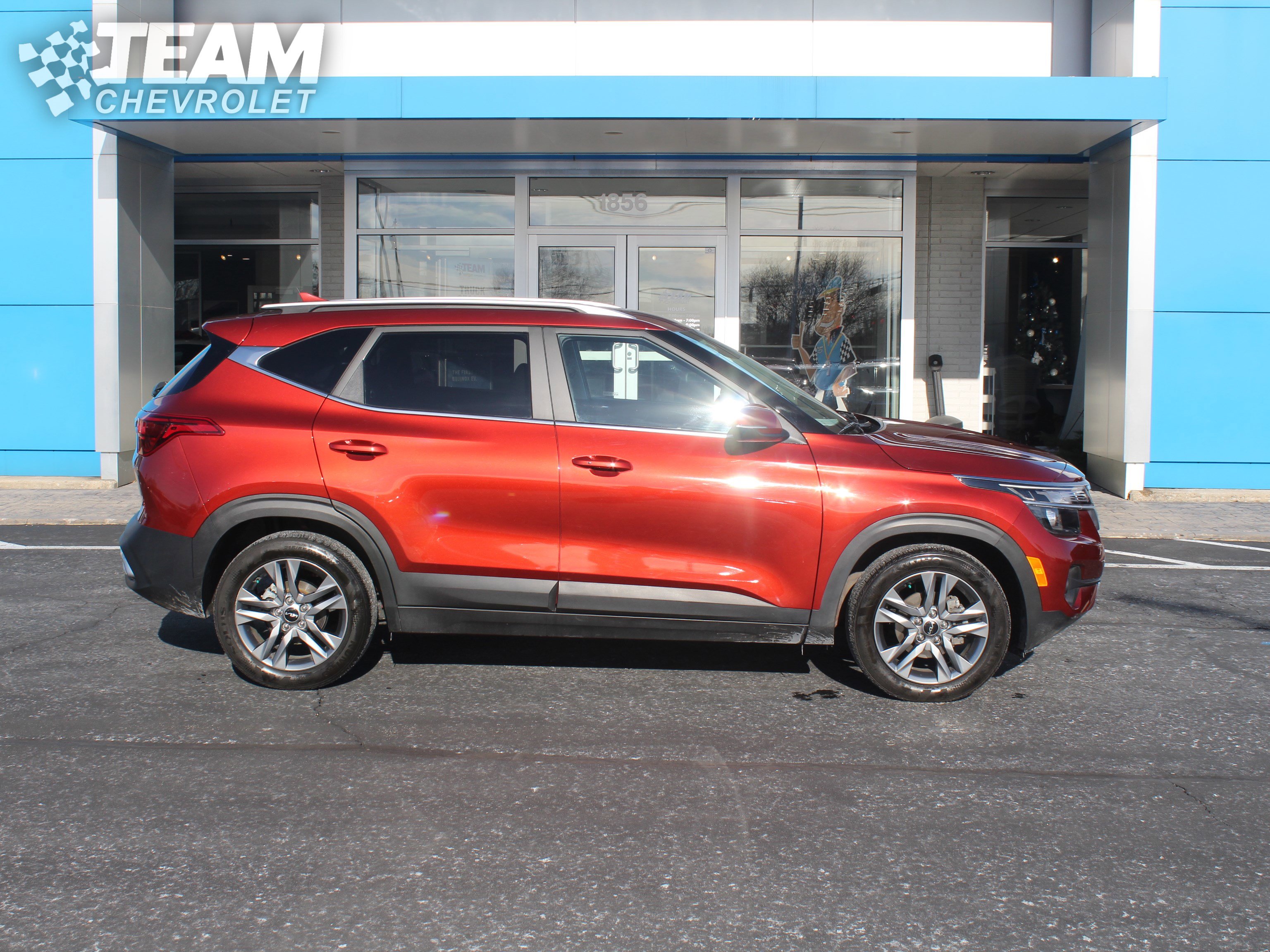 Used 2023 Kia Seltos S image 3