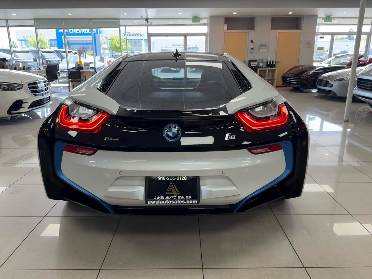 Used 2015 BMW i8 AWD/4WD image 5