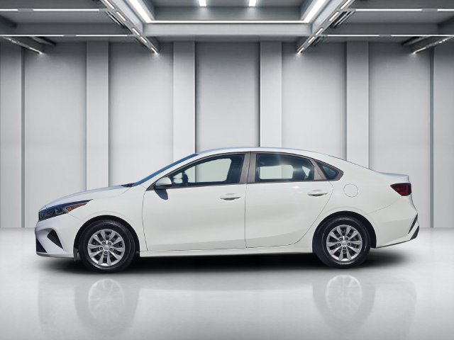 Used 2023 Kia Forte LX FWD image 7
