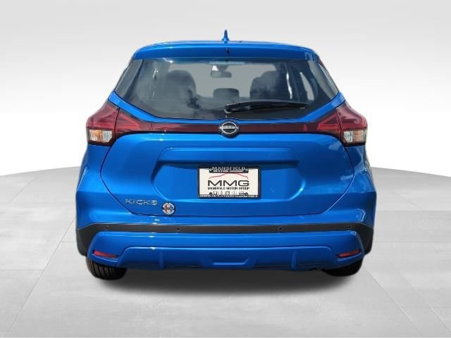 New 2025 Nissan Kicks Play S FWD image 6