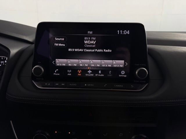 Used 2025 Nissan Rogue S FWD image 21