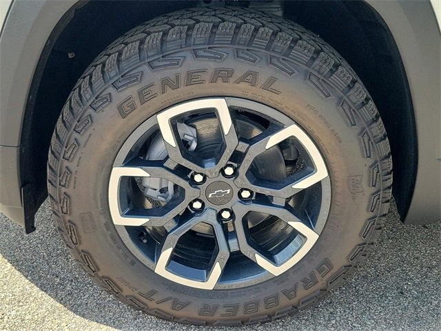 New 2026 Chevrolet Equinox ACTIV w/ Convenience Package III image 4