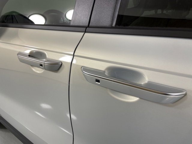 New 2026 Kia Carnival EX image 12