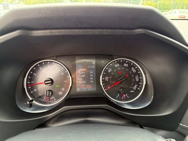 Used 2020 Toyota RAV4 XLE Premium AWD/4WD image 23